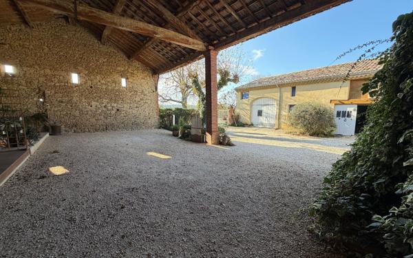 Maison à vendre    5 pièces •  Montoison