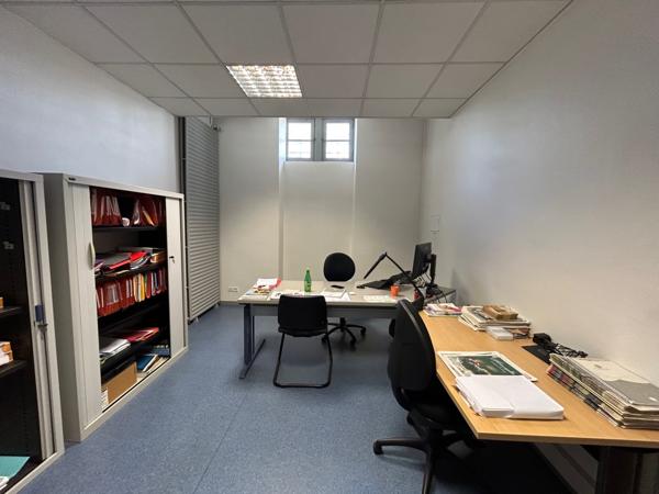 Location bureau 170 m2 à Saint-Nazaire proche gare avec grande vitrine