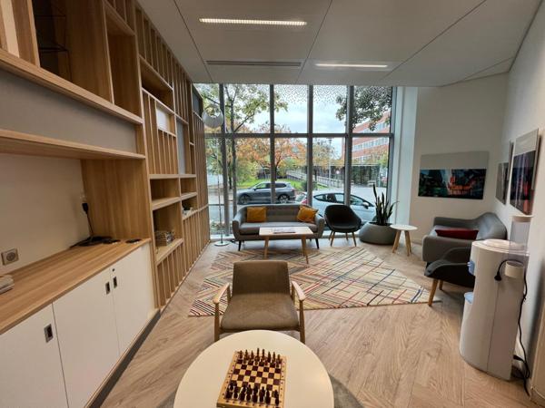 Bureaux à louer à Rueil-Malmaison accès transports et grande luminosité