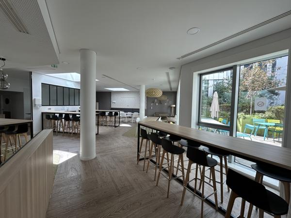 Bureaux à louer à Rueil-Malmaison accès transports et grande luminosité