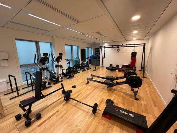 Bureaux à louer à Rueil-Malmaison accès transports et grande luminosité
