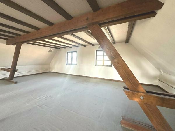 BUREAUX à LOUER de 151 m²