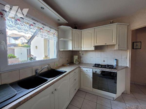 Maison à Vendre à Dinard (35800) en Ille-et-Vilaine (35)

Cette maison d'une surface habitabl...