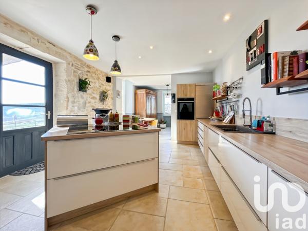 Maison à vendre 5 pièces 188 m² Goudargues