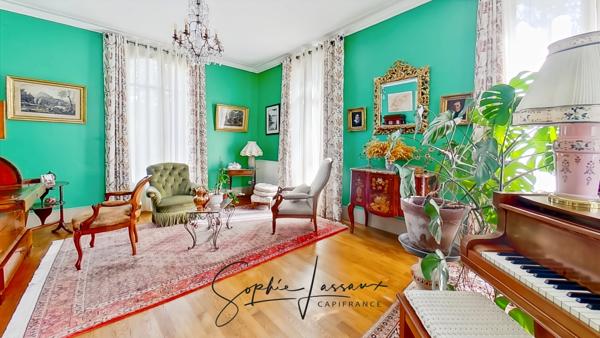 Demeure de caractère à vendre à Bézu-Saint-Éloi – 9 pièces, 5 chambres, parc de près de 6 000 m² avec maison d'amis et espace bien-être