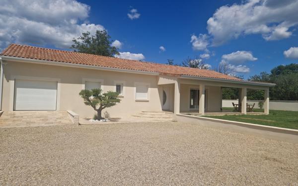 Maison à vendre    4 pièces •  Terrasson-Lavilledieu