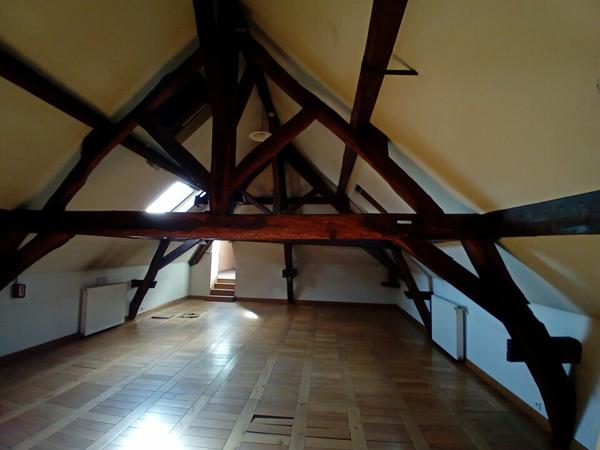 Saint Rémy - Ensemble immobilier 800 m² à louer