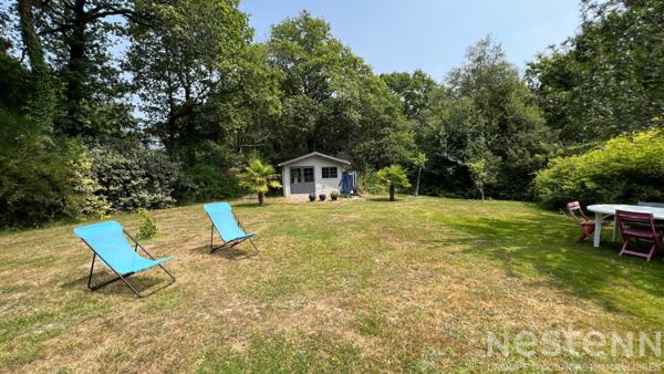 Maison spacieuse avec piscine et studio indépendant, à proximité d'Auray
