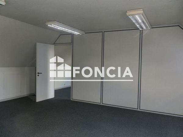 Location Local commercial 3 pièces 85.34 m² - 56 RUE JEAN MERMOZ Chartres 28000