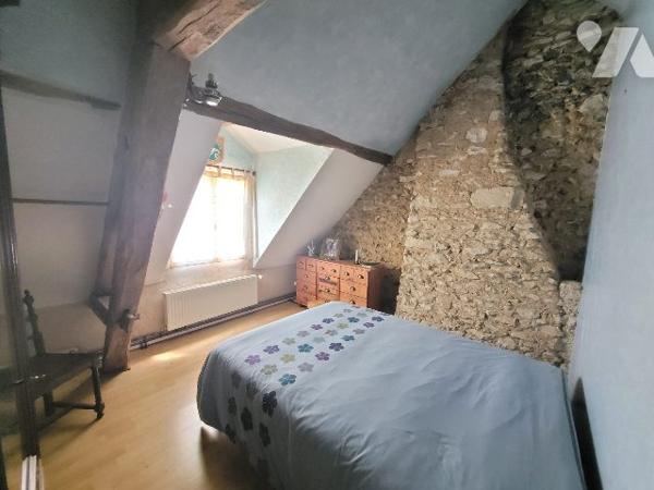 MAISON ANCIENNE CADRE BUCOLIQUE