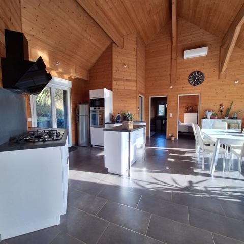 Pavillon plain pied , 4 chambres .