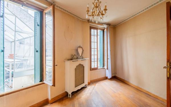 Maison à vendre    5 pièces • 109 m2 Aubervilliers