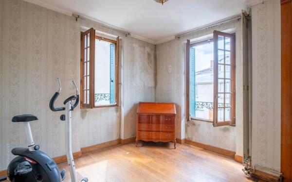 Maison à vendre    5 pièces • 109 m2 Aubervilliers