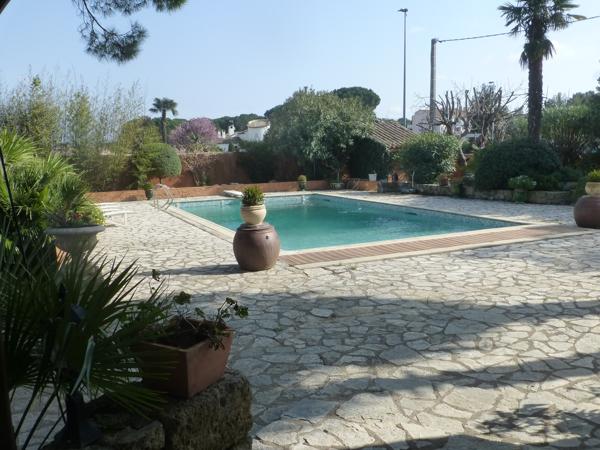 Maison 12 pièces - 300 m² Exclusivité efficity