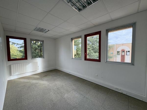 BUREAUX - A LOUER - PARC MIRANDE
