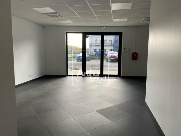 Bureaux neufs à louer - SAINT PIERRE DU PERRAY
