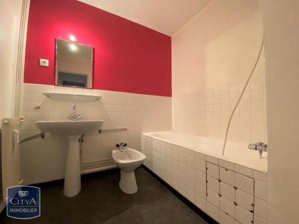 Appartement à louer 2 pièces 57.85m²