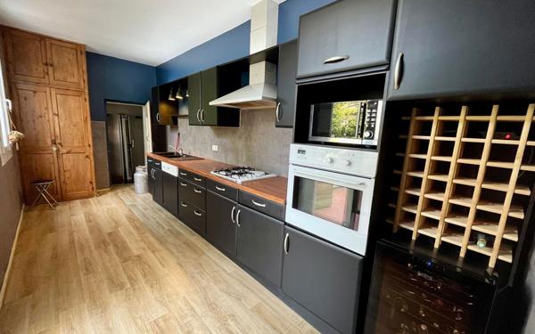 Maison à vendre    8 pièces • 259 m2 Castres