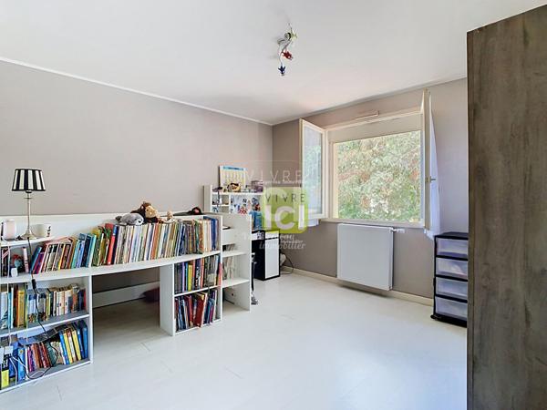 Maison familiale ? 5 chambres possibles, beaux volumes et jardin avec accès direct au parc