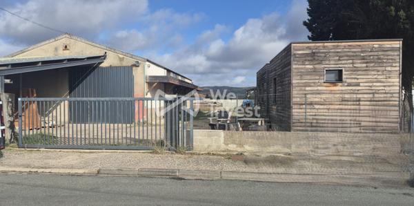 Entrepôt + 2 chalets sur terrain clos – Limoux