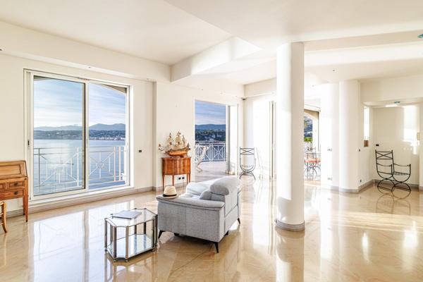 Vente Villa de luxe Nice 9 Pièces 288.77 m²