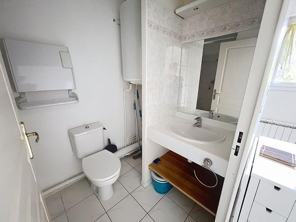 EXCLUSIVITE À vendre: Studio  balcon ascenseur en plein centre ville