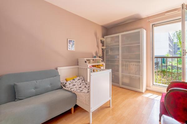 Montreuil (93100) Beau 3 pièces sans perte de place avec grande terrasse