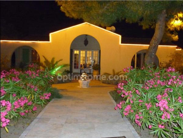 Mas d’Exception au Cœur de la Camargue – Chambres d’Hôtes & Salle de Réception