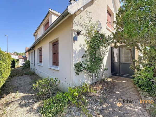 Maison à Bar Sur Aube avec jardin dans un environnement calme
