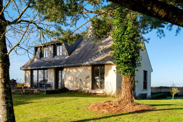 NOUVEAUTE ! PIRE-SUR-SEICHE / 141.14 M² HABITABLES / SOUS-SOL / 5600M² DE TERRAIN