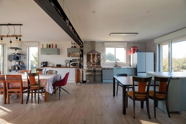 NOUVEAUTE ! PIRE-SUR-SEICHE / 141.14 M² HABITABLES / SOUS-SOL / 5600M² DE TERRAIN