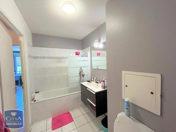 Appartement à louer 1 pièce 37.87m² Limoges (87000)