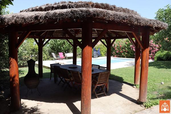 Villa plain pied T5 sur terrain de 1300 m² avec piscine Lancon provence Villa plain pied T5 sur terrain de 1300 m² avec piscine Lancon provence