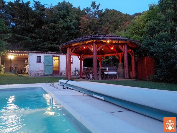 Villa plain pied T5 sur terrain de 1300 m² avec piscine Lancon provence Villa plain pied T5 sur terrain de 1300 m² avec piscine Lancon provence