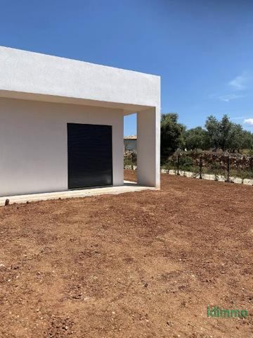 A voir Flayosc villa neuve F4 de 130m terrasse 44m sur 1500m terrain à finir 423000€ CRN2359 Flayosc (83780)