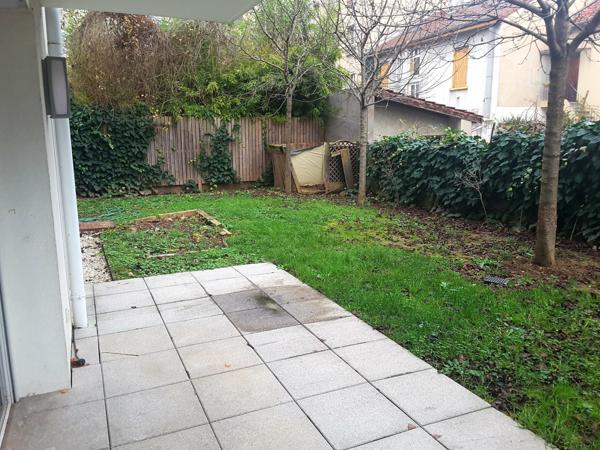 Villeurbanne (69100) Villeurbanne - Proximité 6ème - Dans immeuble de standing de 2016, T3 avec 120 M² de terrain privatif