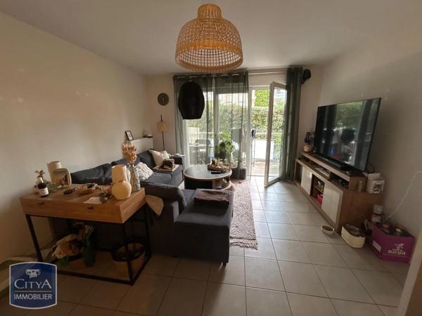 Appartement à louer 2 pièces 47.25m² Billère (64140)