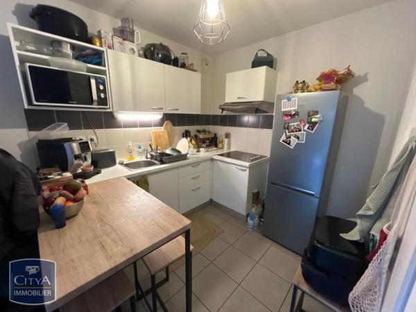 Appartement à louer 2 pièces 47.25m² Billère (64140)