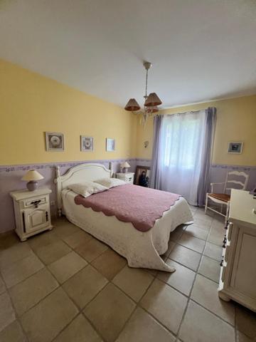 Maison de 2001 parfaitement entretenue.