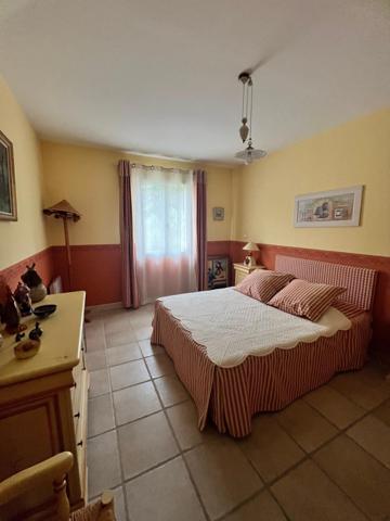 Maison de 2001 parfaitement entretenue.