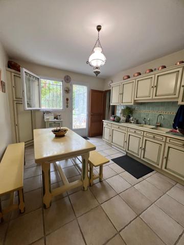 Maison de 2001 parfaitement entretenue.