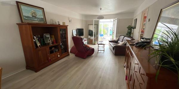 Pavillon à vendre à Châlons-en-Champagne dans la Marne (51000), ref : 51001-123