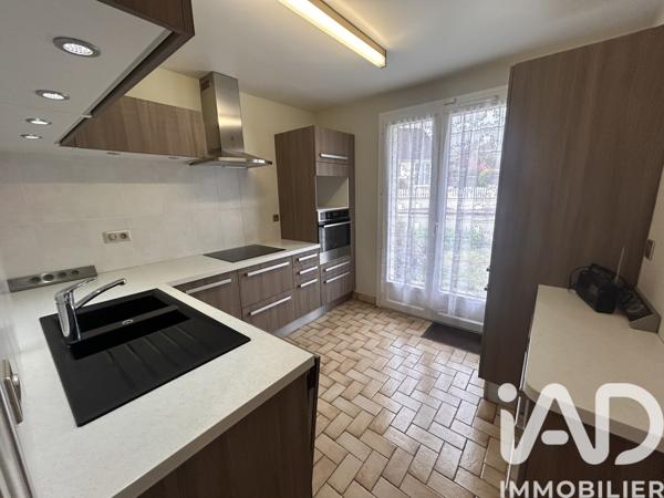 Maison à vendre 5 pièces 81,5 m² Vert-Saint-Denis