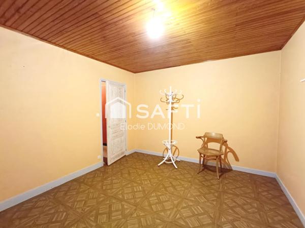 Jolie maison de plain-pied de 148 m2 habitable sur terrain de plus de 5 hectares