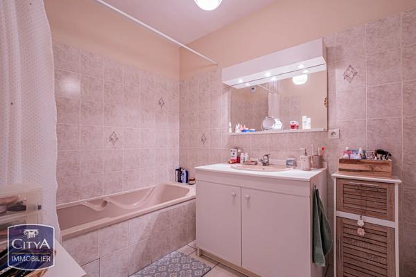 Appartement à vendre 3 pièces 79.92m² Pont-de-Chéruy (38230)
