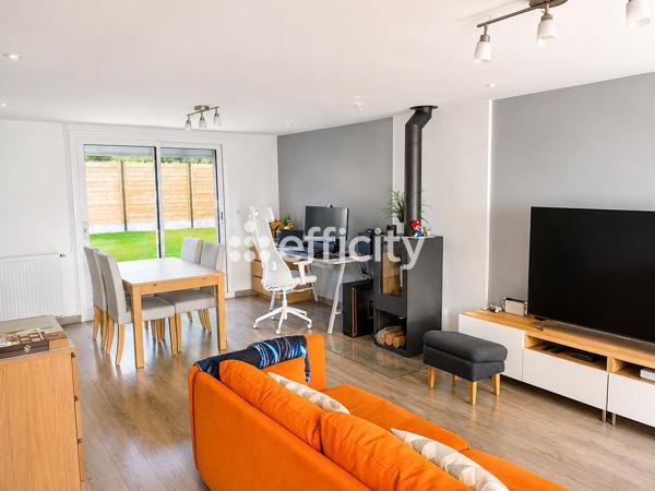 Maison
         6 pièces
        - 80 m² Exclusivité 235 000 € *