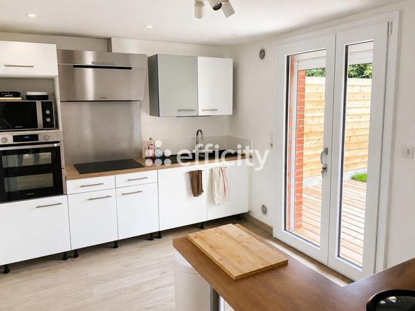 Maison
         6 pièces
        - 80 m² Exclusivité 235 000 € *