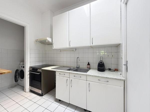 PARIS 17 – EMPLACEMENT PREMIUM/T1ou T2 LUMINEUX, CALME SUR JARDIN