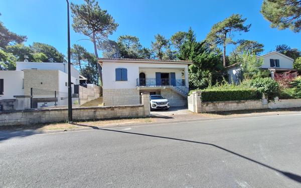 Maison à vendre    6 pièces • 302 m2 Saint-Georges-de-Didonne