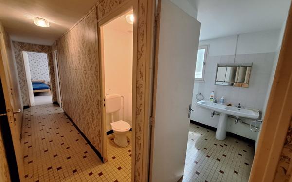 Maison à vendre    6 pièces • 302 m2 Saint-Georges-de-Didonne